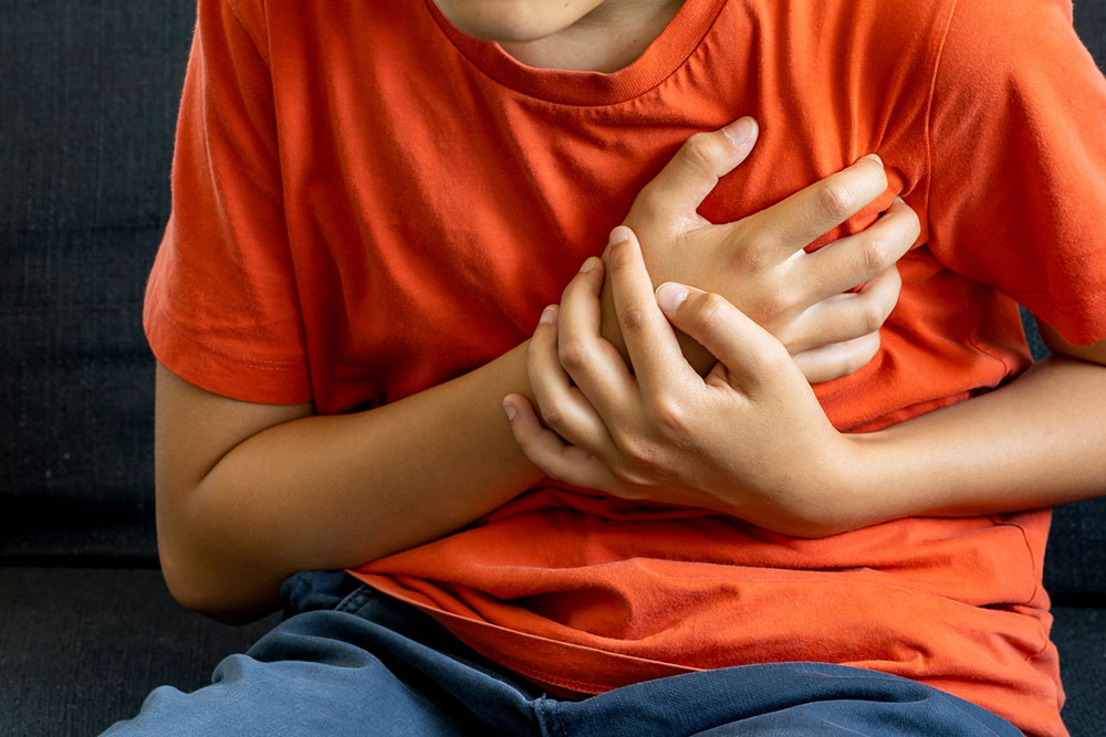 14 early signs of heartburn to watch out for